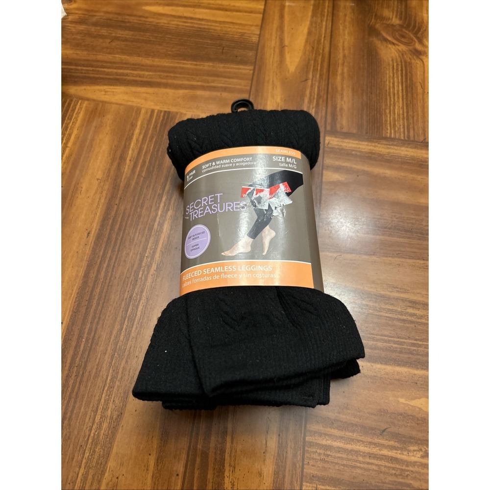 Secret Treasures Black Soft Fleeced Inside‎ Sweater Look Leggings Medium
